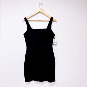 DD77 Black denim fitted dress | Minimalist modern look |‎ Small *